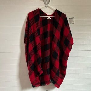 Loft size medium/large with sleeve openings. Needs some shaving done